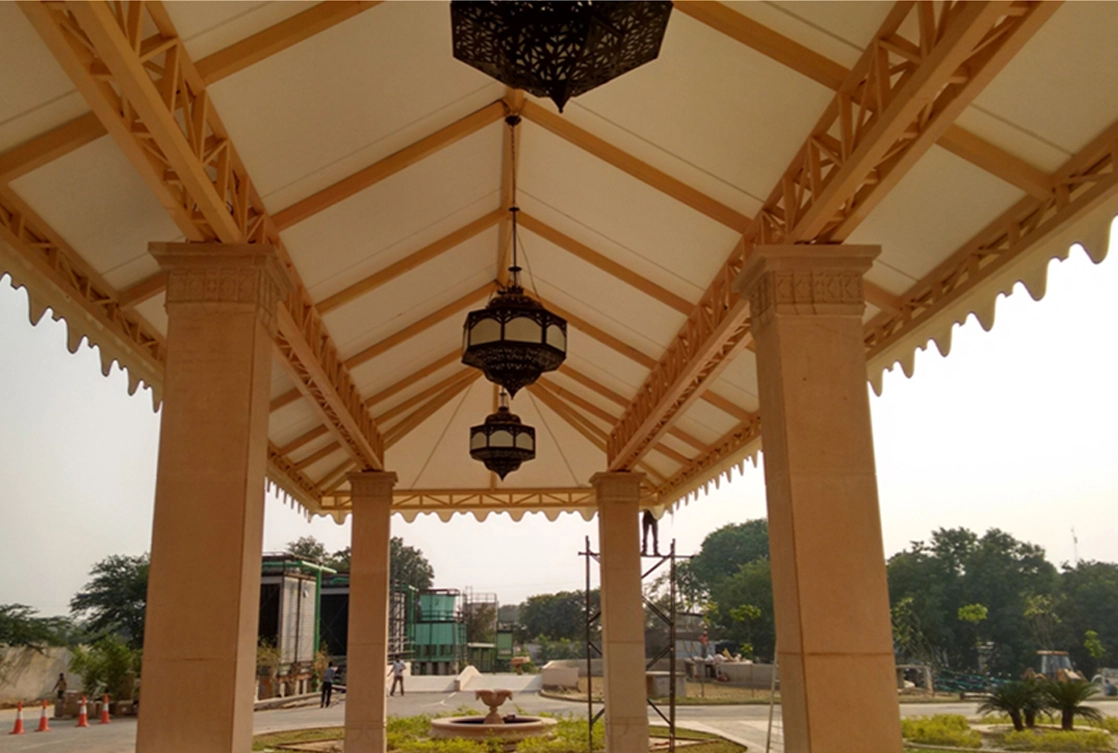 Polycarbonate roofing structure